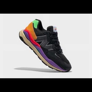 NWT New Balance 57/40 Black Multicolor